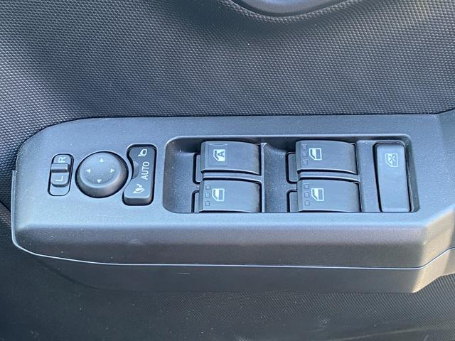 タフト G スマートアシスト レンタカーアップ ガラスルーフ 社外ナビゲーション バックカメラ ETC ドライブレコーダー LEDヘッドライト LEDフォグランプ 電動パーキングブレーキ ブレーキホールド 4WD(24枚目)