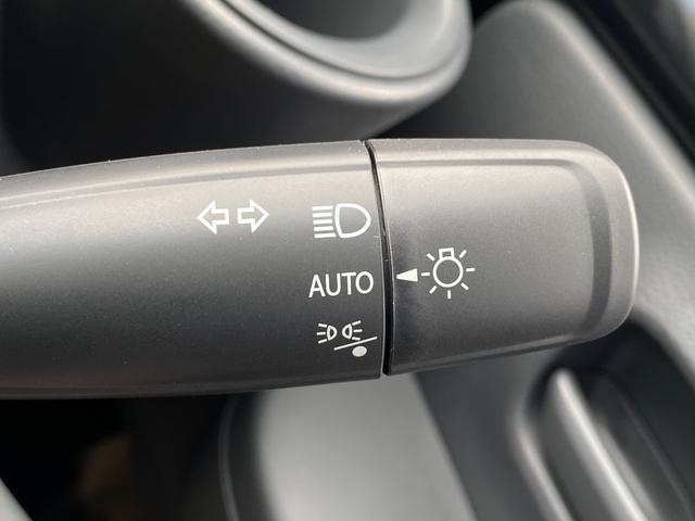 キャリイトラック KCエアコン・パワステ 届出済み未使用車 キーレスエントリー パートタイム4WD ハロゲンヘッドライト オートライト 純正スピーカー付きラジオ スチールホイール クリアランスソナー(22枚目)