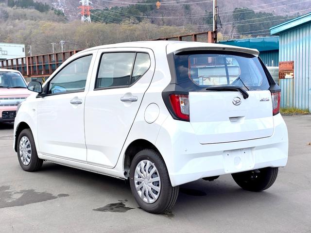 ミライース L SAIII スマートアシスト キーレスエントリー ハロゲンヘッドライト オートライト オートハイビーム 横滑り防止 クリアランスソナー アイドリングストップ 純正オーディオ CD ラジオ フルタイム4WD(7枚目)