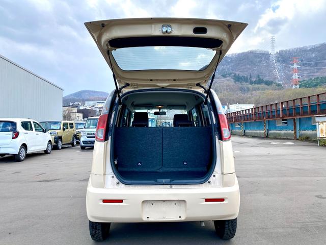 ＭＲワゴン Ｇ　キーレスエントリー　電動格納ミラー　シートヒーター　社外ナビゲーション　マニュアルエアコン　ハロゲンヘッドライト　フロントフォグランプ　フルタイム４ＷＤ（9枚目）