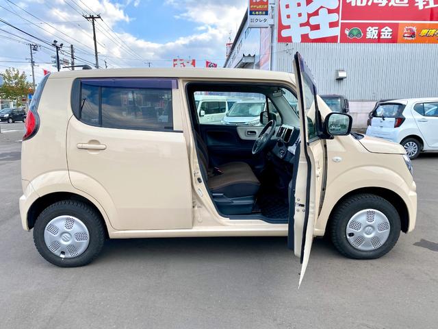 ＭＲワゴン Ｇ　キーレスエントリー　電動格納ミラー　シートヒーター　社外ナビゲーション　マニュアルエアコン　ハロゲンヘッドライト　フロントフォグランプ　フルタイム４ＷＤ（12枚目）