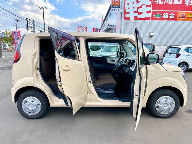 ＭＲワゴン Ｇ　キーレスエントリー　電動格納ミラー　シートヒーター　社外ナビゲーション　マニュアルエアコン　ハロゲンヘッドライト　フロントフォグランプ　フルタイム４ＷＤ（13枚目）