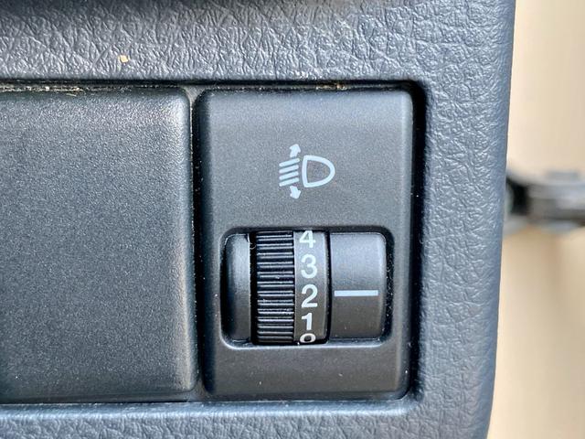 ＭＲワゴン Ｇ　キーレスエントリー　電動格納ミラー　シートヒーター　社外ナビゲーション　マニュアルエアコン　ハロゲンヘッドライト　フロントフォグランプ　フルタイム４ＷＤ（28枚目）