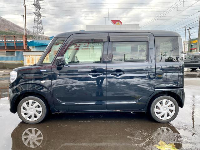 スペーシア ハイブリッドＧ　スマートキー　マイルドハイブリッド　プッシュスタート　アイドリングストップ　電動格納ミラー　シートヒーター　両側スライドドア　ハロゲンヘッドライト　フルタイム４ＷＤ（4枚目）