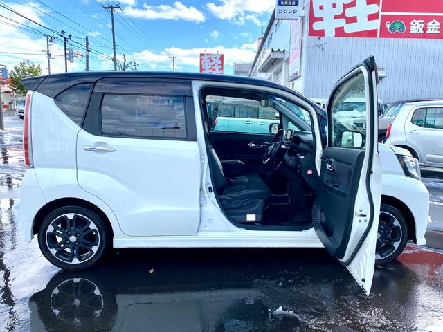 ムーヴ カスタム　ＲＳ　ハイパーＳＡＩＩ　スマートアシスト　スマートキー　プッシュスタート　ＬＥＤヘッドライト　フロントフォグランプ　純正アルミホイール　電動格納ミラー　純正ナビゲーション　バックカメラ　フルタイム４ＷＤ（12枚目）