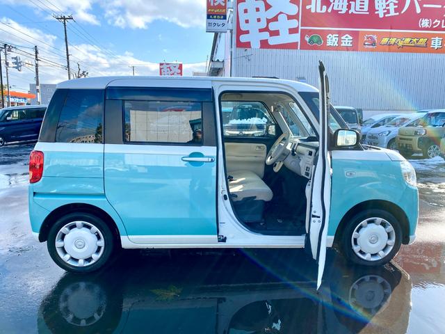 ムーヴキャンバス Ｘ　ＳＡＩＩＩ　スマートアシスト　スマートキー　プッシュスタート　両側電動スライドドア　電動格納ミラー　社外ナビゲーション　バックカメラ　アイドリングストップ　横滑り防止　フルタイム４ＷＤ（12枚目）