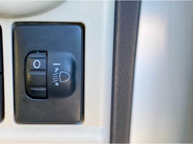 ムーヴキャンバス Ｘ　ＳＡＩＩＩ　スマートアシスト　スマートキー　プッシュスタート　両側電動スライドドア　電動格納ミラー　社外ナビゲーション　バックカメラ　アイドリングストップ　横滑り防止　フルタイム４ＷＤ（33枚目）