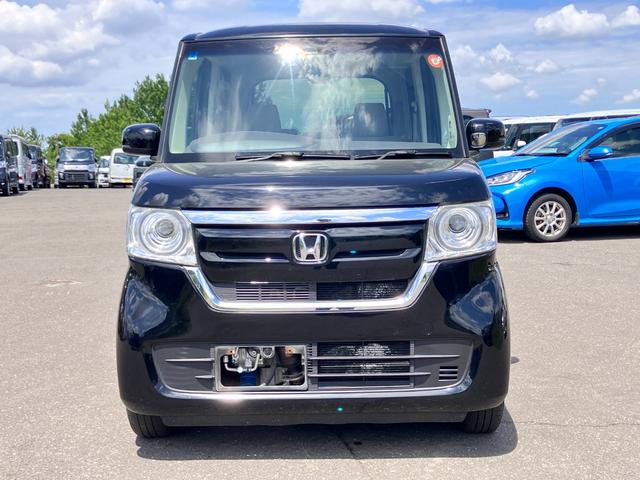 Ｎ－ＢＯＸ Ｇ・Ｌホンダセンシング　衝突被害軽減ブレーキ　片側電動スライドドア　イージークローザー　スマートキー　プッシュスタート　電動格納ミラー　シートヒーター　オートエアコン　純正ナビゲーション　バックカメラ　ＥＴＣ　４ＷＤ（2枚目）