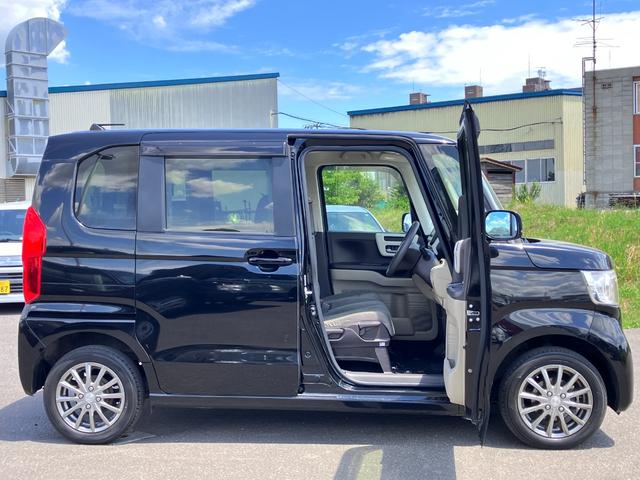 Ｎ－ＢＯＸ Ｇ・Ｌホンダセンシング　衝突被害軽減ブレーキ　片側電動スライドドア　イージークローザー　スマートキー　プッシュスタート　電動格納ミラー　シートヒーター　オートエアコン　純正ナビゲーション　バックカメラ　ＥＴＣ　４ＷＤ（12枚目）