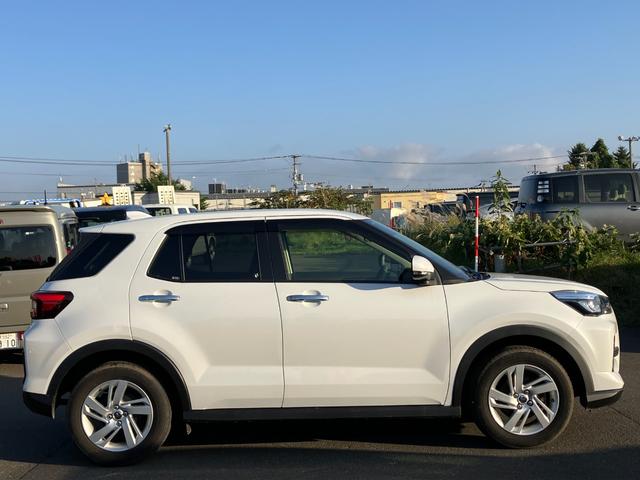 ライズ Ｇ　スマートアシスト　純正９ｉｎｃディスプレイオーディオ　フルセグテレビ　Ａｐｐｌｅ　Ｃａｒ　Ｐｌａｙ　Ａｎｄｒｏｉｄ　Ａｕｔｏ　ＬＥＤヘッドライト　純正アルミホイール　スタッドレスタイヤ付き（12枚目）