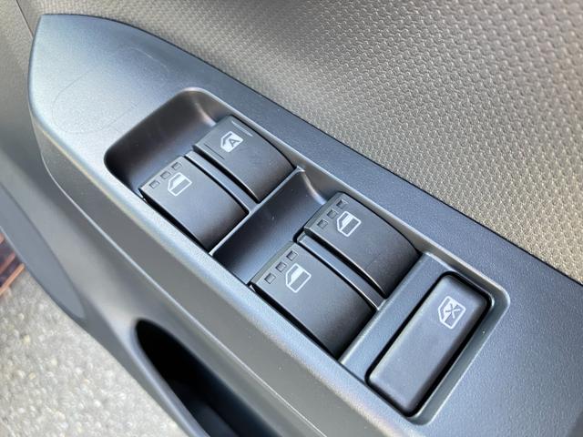 ミライース Ｌ　ＳＡＩＩＩ　届出済み未使用車　スマートアシスト　キーレスエントリー　アイドリングストップ　クリアランスソナー　ハロゲンヘッドライト　オートライト　オートハイビーム　オーディオレス　フルタイム４ＷＤ（25枚目）