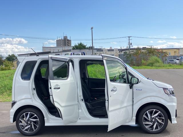 ワゴンＲカスタムＺ ハイブリッドＺＸ　ワンオーナー車　アップグレードパッケージ　デュアルカメラブレーキサポート　アダプティブクルーズコントロール　マイルドハイブリッド　社外ナビゲーション　バックカメラ　ＬＥＤヘッドライト　４ＷＤ（13枚目）