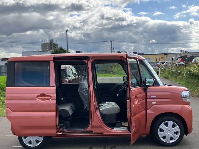 スペーシア ハイブリッドＧ　レンタカーアップ　デュアルセンサーブレーキサポートＩＩ　両側スライドドア　スマートキー　プッシュスタート　マイルドハイブリッド　ＬＥＤヘッドライト　オートライト　オートハイビーム　フルタイム４ＷＤ（14枚目）