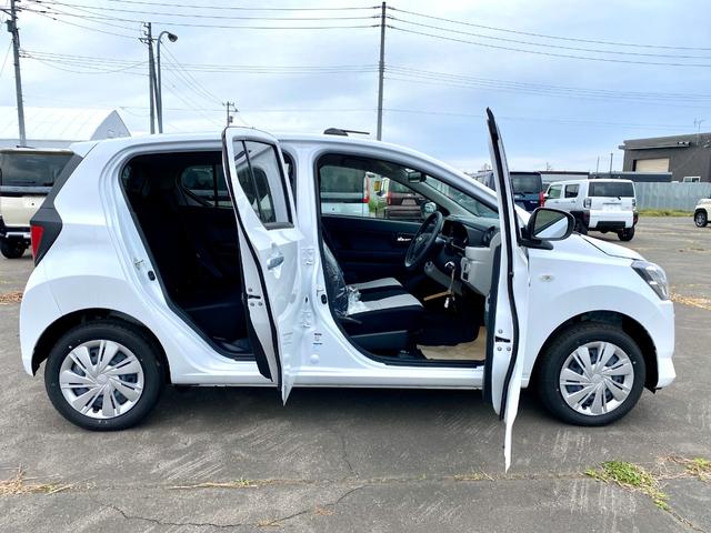 ミライース Ｘ　ＳＡＩＩＩ　届出済み未使用車　　スマートアシスト　キーレスエントリー　電動格納ミラー　クリアランスソナー　アイドリングストップ　横滑り防止　ＬＥＤヘッドライト　オートライト　オートハイビーム　オーディオレス（13枚目）