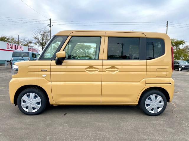 スペーシア ハイブリッドＧ　届出済み未使用車　両側スライドドア　デュアルセンサーブレーキサポートＩＩ　ＬＥＤヘッドライト　オートライト　オートハイビーム　オーディオレス　クリアランスソナー　シートヒーター　フルタイム４ＷＤ（4枚目）