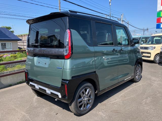 デリカミニ G プレミアム 届出済み未使用車 E-Assist オーディオレス 全方位カメラ アダプティブクルーズコントロール クルーズコントロール マイルドハイブリッド ステアリングヒーター 両側電動スライドドア 4WD(10枚目)