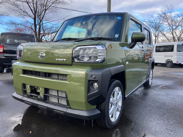 タフト G 届出済み未使用車 衝突被害軽減ブレーキ スマートキー プッシュスタート LEDヘッドライト LEDフォグランプ サンルーフ アイドリングストップ 横滑り防止 クリアランスソナー 純正ナビ バックカメラ(3枚目)