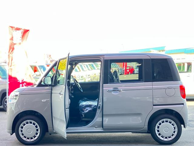 ムーヴキャンバス セオリーＸ　届出済み未使用車　スマートアシスト　両側電動スライドドア　イージークローザー　スマートキー　プッシュスタート　電動格納ミラー　オーディオレス　アイドリングストップ　クリアランスソナー　４ＷＤ（6枚目）