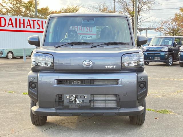 タフト Ｘ　届出済み未使用車　スマートアシスト　オーディオレス　ガラスルーフ　ＬＥＤヘッドライト　電動パーキングブレーキ　ブレーキホールド　クリアランスソナー　アイドリングストップ　横滑り防止　４ＷＤ（2枚目）