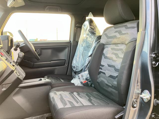 タフト Ｘ　届出済み未使用車　スマートアシスト　オーディオレス　ガラスルーフ　ＬＥＤヘッドライト　電動パーキングブレーキ　ブレーキホールド　クリアランスソナー　アイドリングストップ　横滑り防止　４ＷＤ（16枚目）