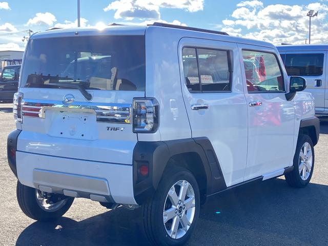 タフト G クロムベンチャー 届出済み未使用車 スマートアシスト LEDヘッドライト LEDフォグランプ ガラスルーフ オーディオレス 電動パーキングブレーキ ブレーキホールド 純正アルミホイール アイドリングストップ 4WD(11枚目)