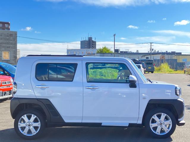 タフト G クロムベンチャー 届出済み未使用車 スマートアシスト LEDヘッドライト LEDフォグランプ ガラスルーフ オーディオレス 電動パーキングブレーキ ブレーキホールド 純正アルミホイール アイドリングストップ 4WD(12枚目)