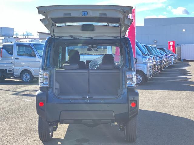 タフト G 届出済み未使用車 スマートアシスト LEDヘッドライト LEDフォグランプ ガラスルーフ オーディオレス 電動パーキングブレーキ ブレーキホールド 純正アルミホイール アイドリングストップ 4WD(10枚目)