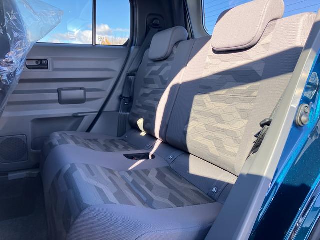 タフト G 届出済み未使用車 スマートアシスト LEDヘッドライト LEDフォグランプ ガラスルーフ オーディオレス 電動パーキングブレーキ ブレーキホールド 純正アルミホイール アイドリングストップ 4WD(17枚目)