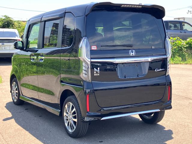 N-BOXカスタム L 松濤被害軽減ブレーキ 片側電動スライドドア イージークローザー スマートキー プッシュスタート LEDヘッドライト LEDフォグランプ オートライト 純正ナビゲーション バックカメラ 4WD(8枚目)