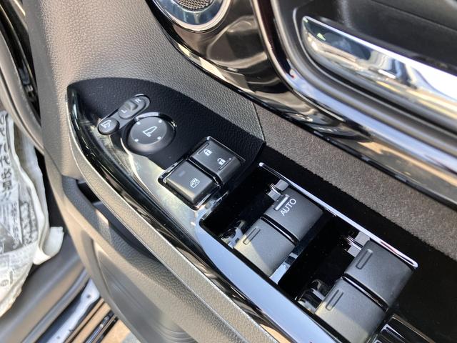 N-BOXカスタム L 松濤被害軽減ブレーキ 片側電動スライドドア イージークローザー スマートキー プッシュスタート LEDヘッドライト LEDフォグランプ オートライト 純正ナビゲーション バックカメラ 4WD(27枚目)