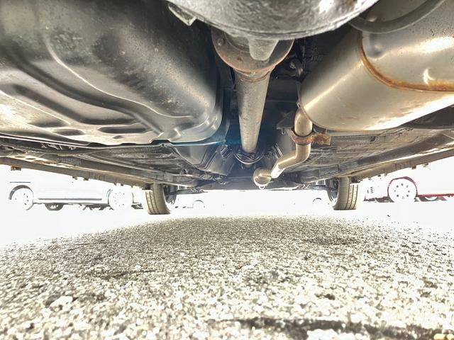 実際に店舗にご来店いただいた時と同じように、ＬＩＶＥ動画でお車の詳細や装備を見ることができます！