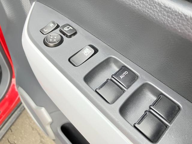 大切な愛車を見つけるお手伝いから始まり、ご購入後もできるだけ長く、安全にお乗りいただけるようにアフターサポートにも全力で取り組んでいます。