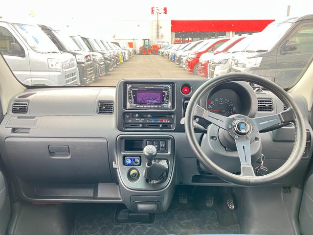 ハイゼットカーゴ クルーズターボ 5速マニュアル車 パートタイム4WD キーレスエントリー 社外ステアリング 純正積込 電動格納ミラー パワーステアリング パワーウインドウ エアコン 社外オーディオ(17枚目)