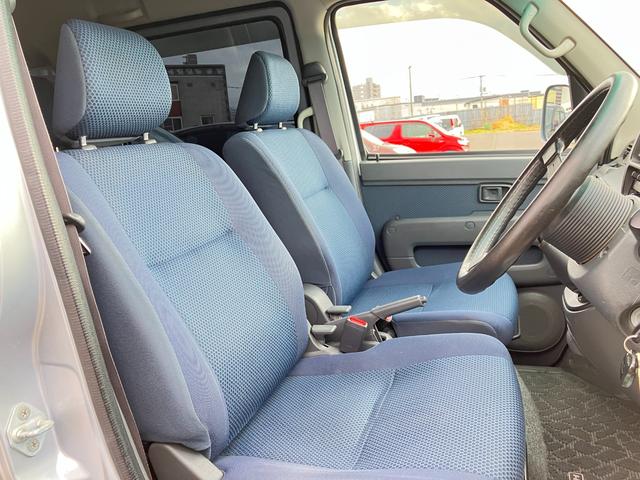 ハイゼットカーゴ クルーズターボ 5速マニュアル車 パートタイム4WD キーレスエントリー 社外ステアリング 純正積込 電動格納ミラー パワーステアリング パワーウインドウ エアコン 社外オーディオ(24枚目)