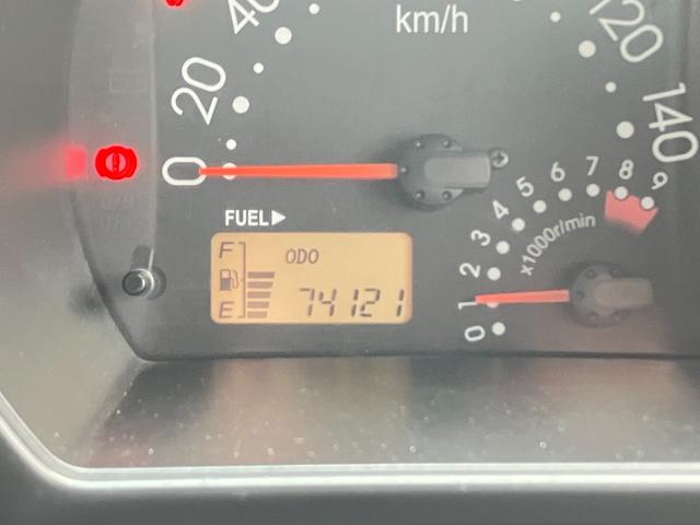 ハイゼットカーゴ クルーズターボ 5速マニュアル車 パートタイム4WD キーレスエントリー 社外ステアリング 純正積込 電動格納ミラー パワーステアリング パワーウインドウ エアコン 社外オーディオ(27枚目)