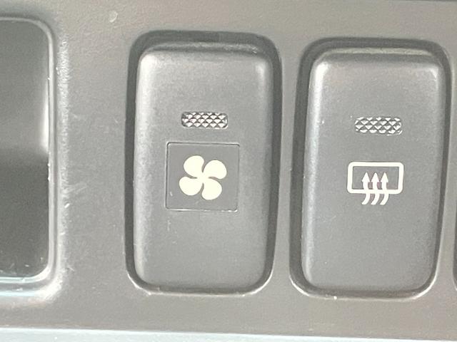 ハイゼットカーゴ クルーズターボ 5速マニュアル車 パートタイム4WD キーレスエントリー 社外ステアリング 純正積込 電動格納ミラー パワーステアリング パワーウインドウ エアコン 社外オーディオ(37枚目)