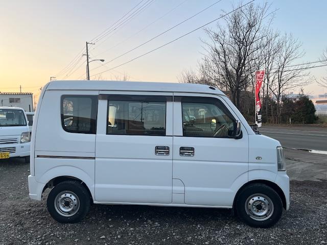 エブリイ ＰＡ　４ＷＤ　ＭＴ　両側スライドドア　エアコン　パワーステアリング　運転席エアバッグ　助手席エアバッグ（8枚目）