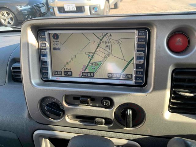 アトレーワゴン カスタムターボＲＳ　４ＷＤ　両側スライドドア　ナビ　ＨＩＤ　キーレスエントリー　電動格納ミラー　ベンチシート　ＡＴ　ＡＢＳ　アルミホイール　衝突安全ボディ　エアコン　パワーステアリング　パワーウィンドウ（4枚目）