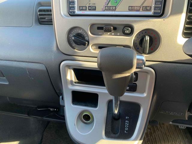 アトレーワゴン カスタムターボＲＳ　４ＷＤ　両側スライドドア　ナビ　ＨＩＤ　キーレスエントリー　電動格納ミラー　ベンチシート　ＡＴ　ＡＢＳ　アルミホイール　衝突安全ボディ　エアコン　パワーステアリング　パワーウィンドウ（5枚目）