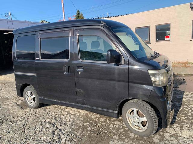 アトレーワゴン カスタムターボＲＳ　４ＷＤ　両側スライドドア　ナビ　ＨＩＤ　キーレスエントリー　電動格納ミラー　ベンチシート　ＡＴ　ＡＢＳ　アルミホイール　衝突安全ボディ　エアコン　パワーステアリング　パワーウィンドウ（14枚目）