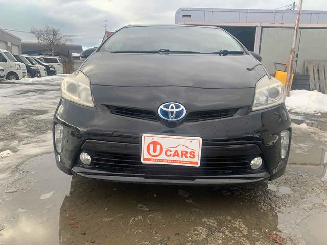 プリウス Ｓ　ワンオーナー車　クリアランスソナー　ナビ　アルミホイール　ＨＩＤ　ＣＶＴ　スマートキー　電動格納ミラー　盗難防止システム　衝突安全ボディ　ＡＢＳ　ＥＳＣ　エアコン　パワーステアリング　パワーウィンドウ（9枚目）