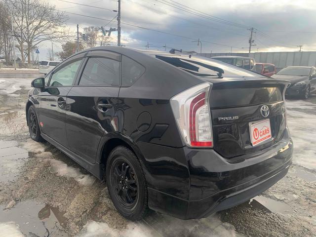 プリウス Ｓ　ワンオーナー車　クリアランスソナー　ナビ　アルミホイール　ＨＩＤ　ＣＶＴ　スマートキー　電動格納ミラー　盗難防止システム　衝突安全ボディ　ＡＢＳ　ＥＳＣ　エアコン　パワーステアリング　パワーウィンドウ（14枚目）