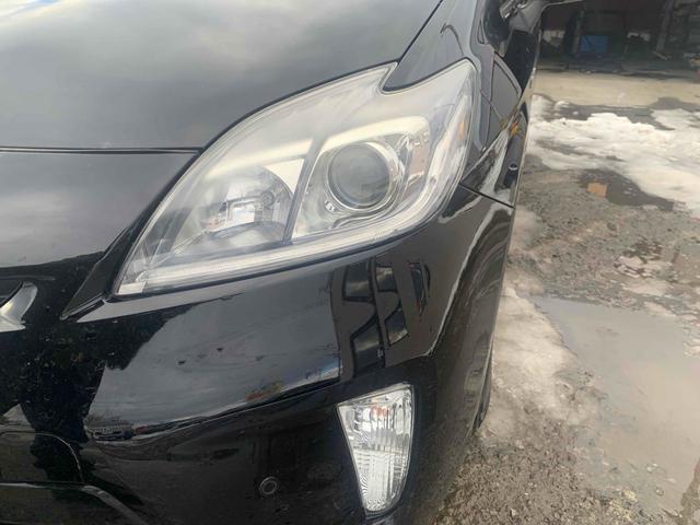 プリウス Ｓ　ワンオーナー車　クリアランスソナー　ナビ　アルミホイール　ＨＩＤ　ＣＶＴ　スマートキー　電動格納ミラー　盗難防止システム　衝突安全ボディ　ＡＢＳ　ＥＳＣ　エアコン　パワーステアリング　パワーウィンドウ（16枚目）