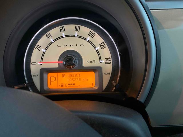 アルトラパン G 4WD スマートキー シートヒーター ベンチシート AT 盗難防止システム ABS CD アルミホイール 衝突安全ボディ エアコン パワーステアリング パワーウィンドウ(9枚目)