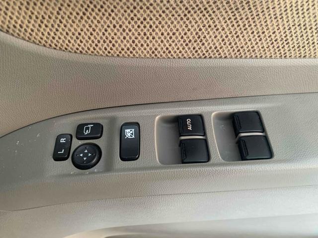 �p���[�E�B���h�E�̃X�C�b�`�ł���B�^�]�Ȃɋ��Ȃ��瑋���J���߂̃R���g���[���ł��܂���B