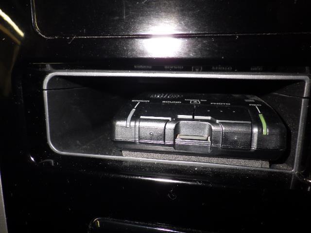 ルーミー カスタムＧ　４ＷＤ　フルセグ　メモリーナビ　バックカメラ　衝突被害軽減システム　ＥＴＣ　ドラレコ　両側電動スライド　ＬＥＤヘッドランプ　アイドリングストップ（19枚目）