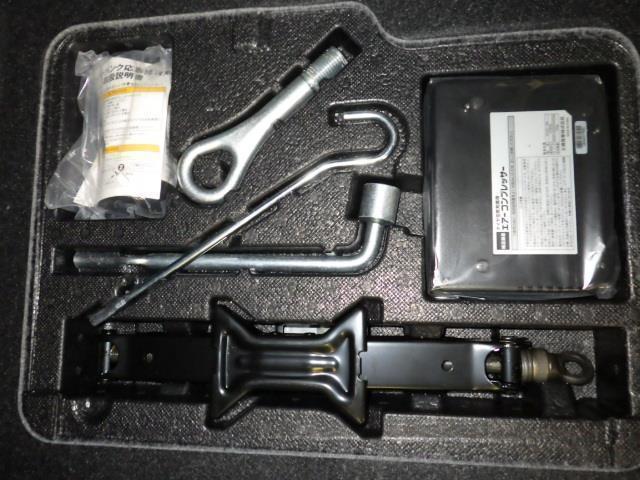 ルーミー カスタムＧ　４ＷＤ　フルセグ　メモリーナビ　バックカメラ　衝突被害軽減システム　ＥＴＣ　ドラレコ　両側電動スライド　ＬＥＤヘッドランプ　アイドリングストップ（27枚目）