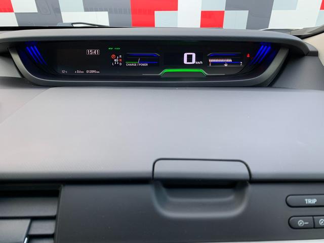 フリード＋ハイブリッド ハイブリッド・クロスター　社外ナビ・フルセグ・ＣＤ／ＤＶＤ・Ｂｌｕｅｔｏｏｔｈ接続・バックカメラ・両側電動スライドドア・社外ドライブレコーダー前後・純正フロアマット・ドアバイザー・オートＬＥＤライト・サイドカーテンエアバック（11枚目）