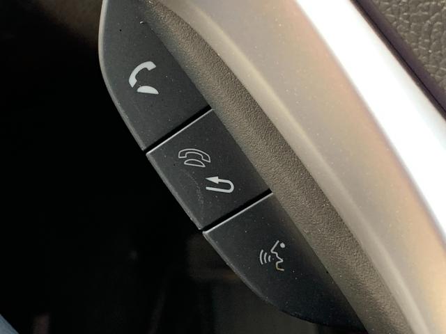 シャトル Ｇホンダセンシング　純正ナビ・ＣＤ・ＵＳＢ接続・Ｂｌｕｅｔｏｏｔｈ接続・バックカメラ・純正フロアマット・オートＬＥＤヘッドライト・ドアバイザー・オートエアコン・レーンキープアシスト・アダプティブクルーズコントロール・（8枚目）