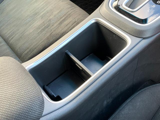 シャトル Ｇホンダセンシング　純正ナビ・ＣＤ・ＵＳＢ接続・Ｂｌｕｅｔｏｏｔｈ接続・バックカメラ・純正フロアマット・オートＬＥＤヘッドライト・ドアバイザー・オートエアコン・レーンキープアシスト・アダプティブクルーズコントロール・（21枚目）